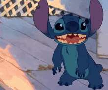animated-disney-gifs  Lilo and stitch 2002, Stitch disney, Lilo and stitch